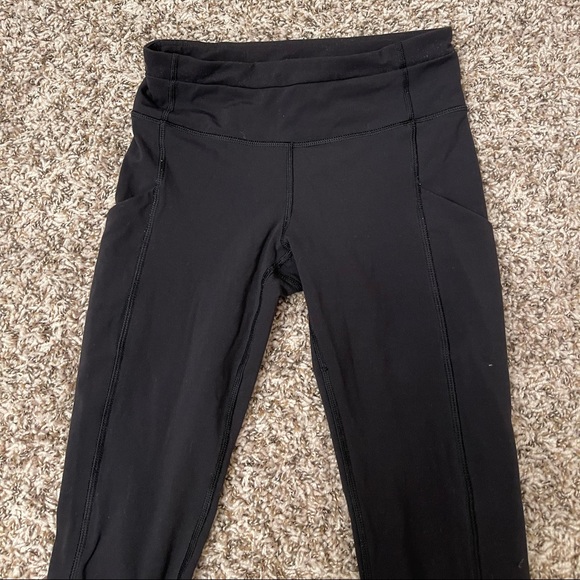 Lululemon crop leggings size 2 black - Picture 6 of 8